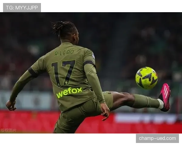 接管中场差异：香川本赛季直塞较以往更能撕后防线